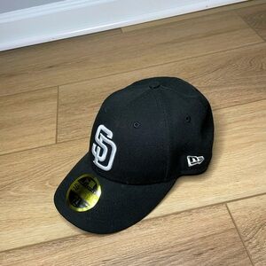 Black (Low Profile) San Diego Padres New Era 5Fifty Cap (Size: 7 1/8)